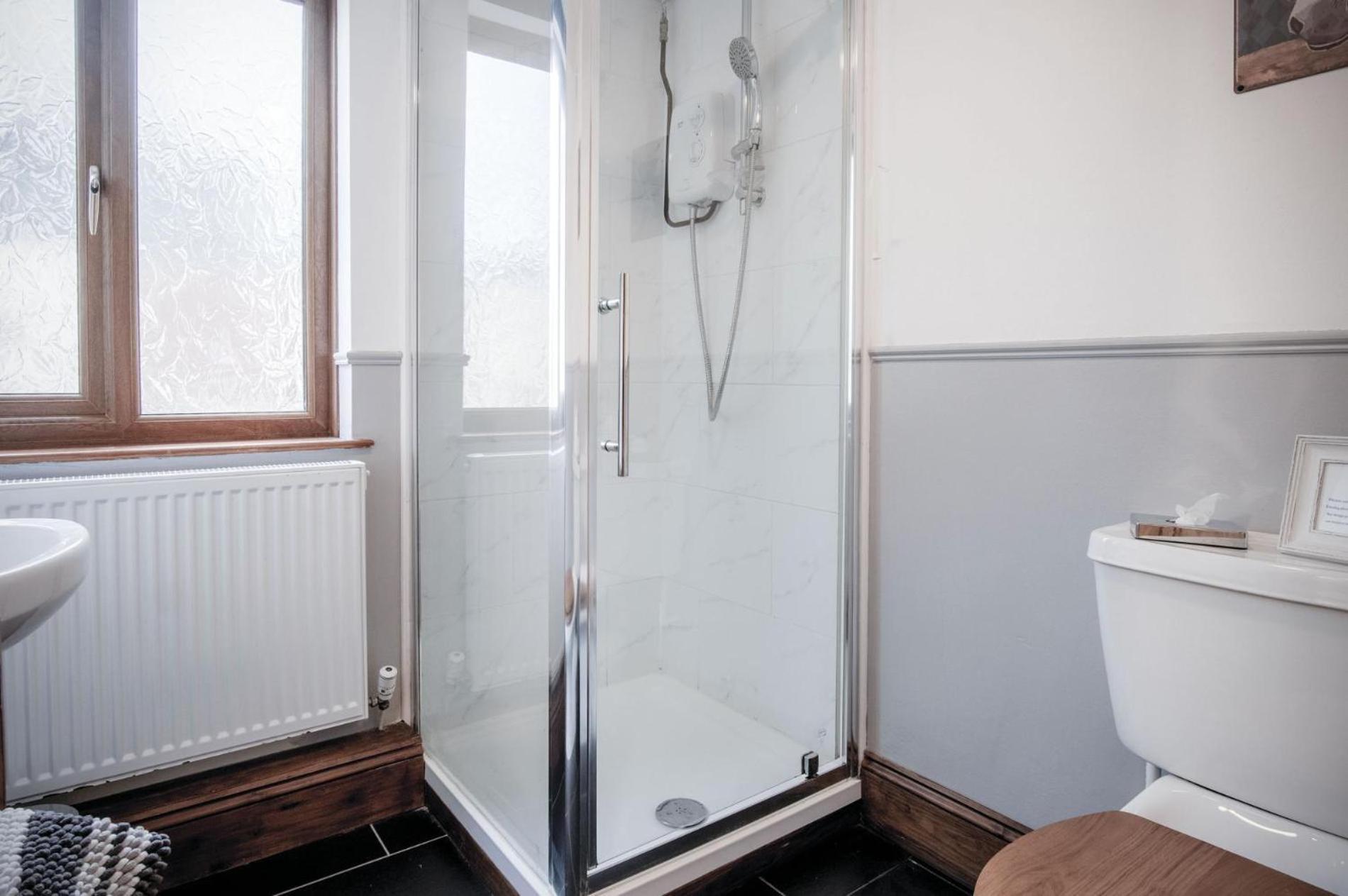 The Brambles - 2 Bedroom Cottage - Llanteg Kültér fotó