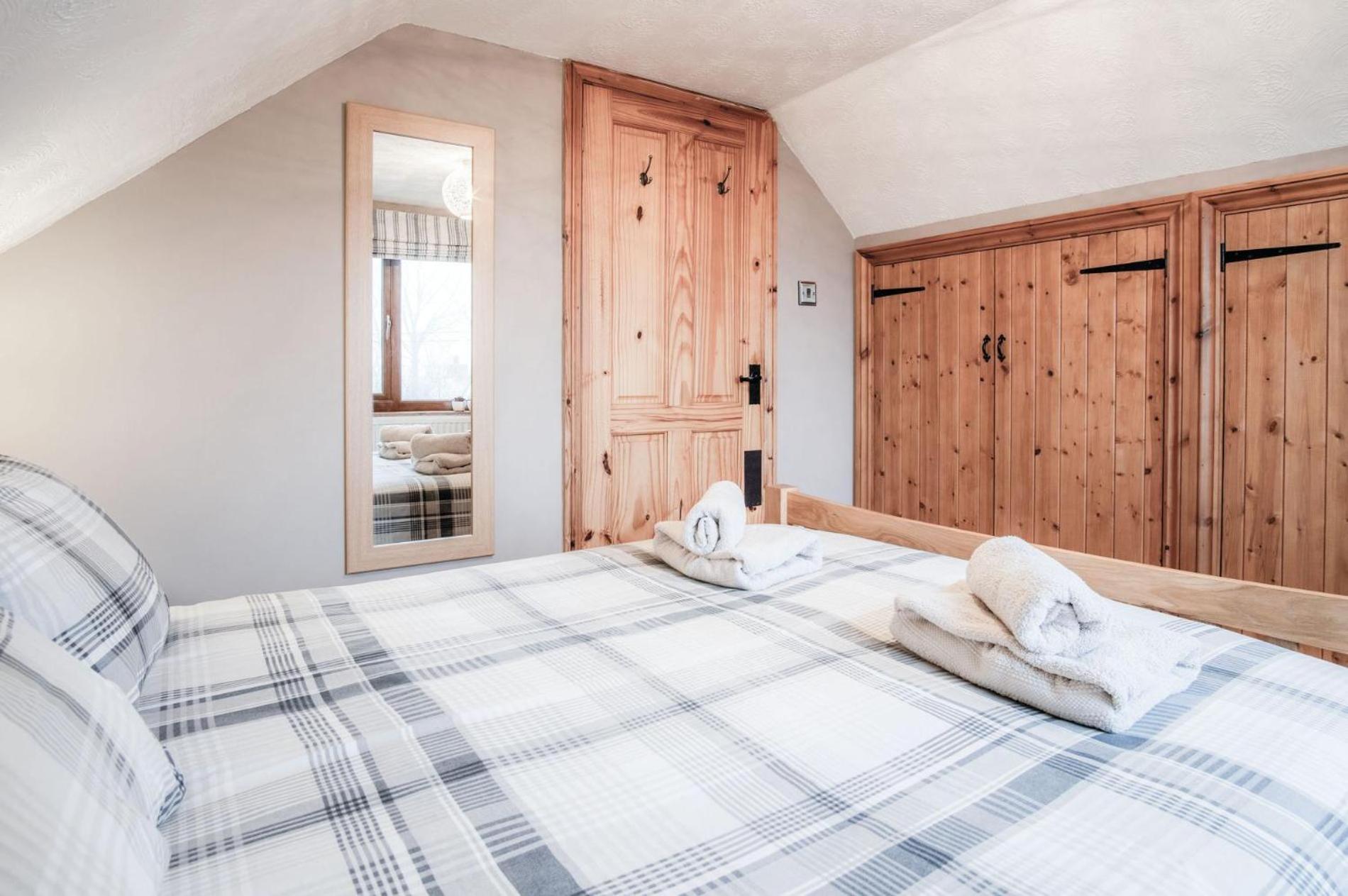 The Brambles - 2 Bedroom Cottage - Llanteg Kültér fotó
